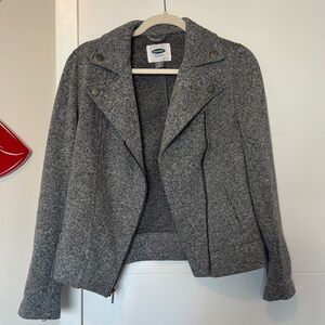 Old Navy Gray Blazer with Notched Lapels and Tailored Fit